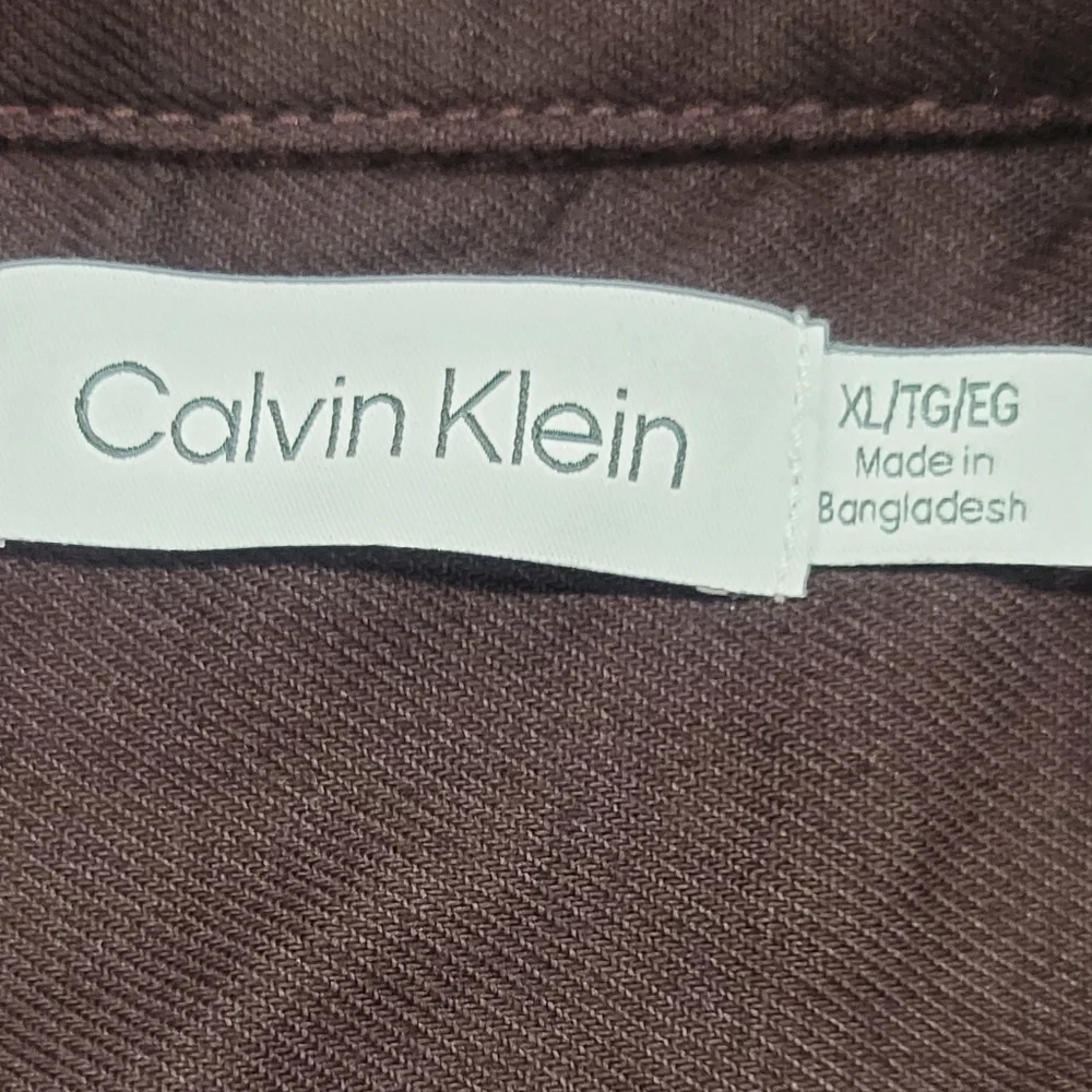 Calvin Klein Dark Burgandy Button-Up Long Sleeve Shirt Size XL Minimalist - Picture 4 of 11